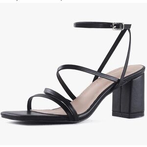 LACUONE Strappy Heels SIZE 7 Block Heels Square Toe Chunky Ankle Buckle Pump